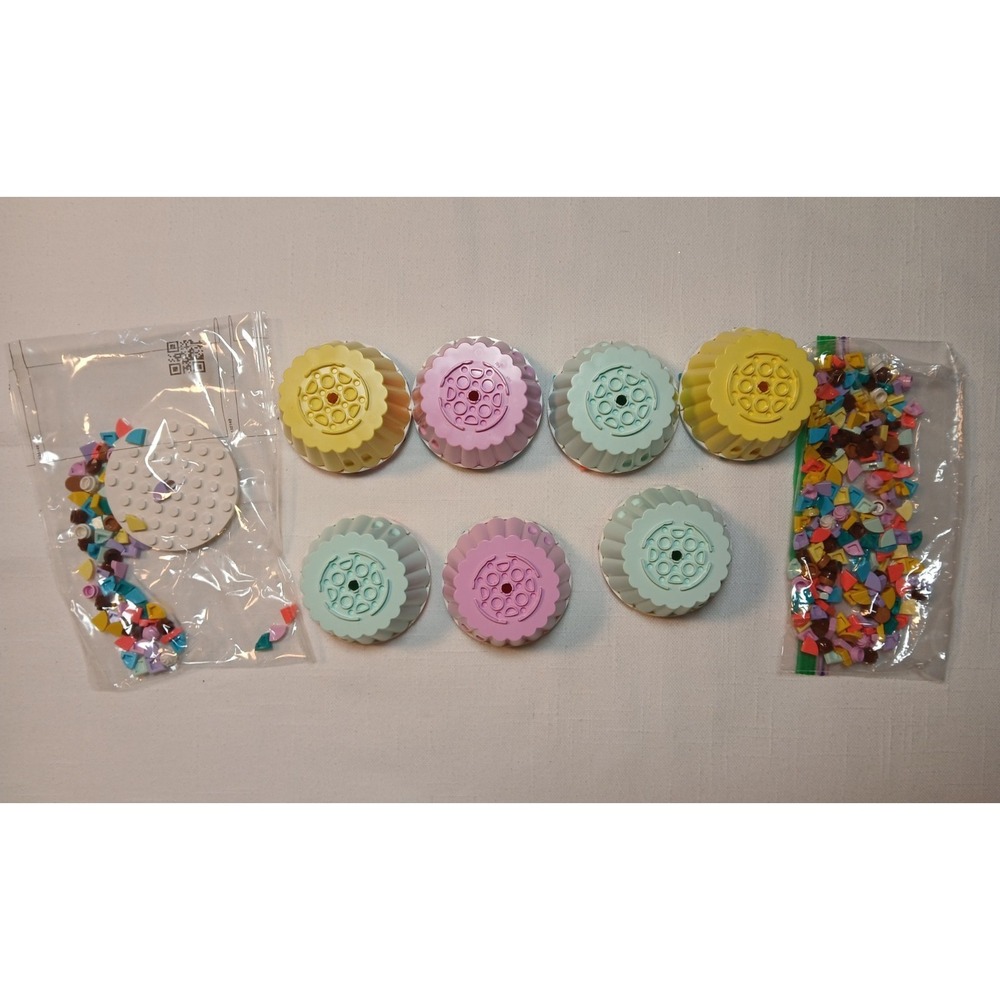 LEGO DOTS Creative Party Kit 41926 Cupcakes Lot with Bases - Picture 2 of 9